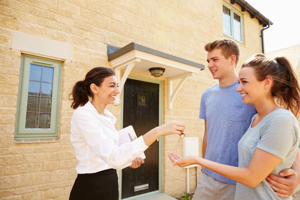 Couples Buying New Property